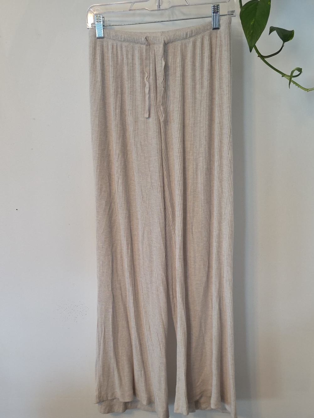Auden Ribbed Wide-Leg Knit Pants in Beige